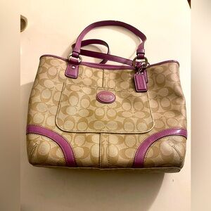 COACH HANDBAG